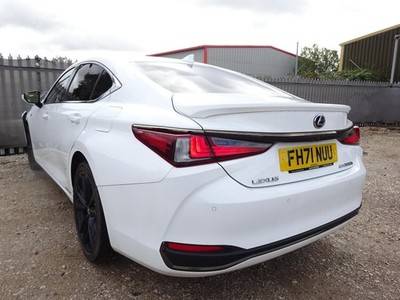 2021 71 REG LEXUS ES 300H F SPORT HYBRID AUTO DAMAGED REPAIRABLE SALVAGE - £15,450 -